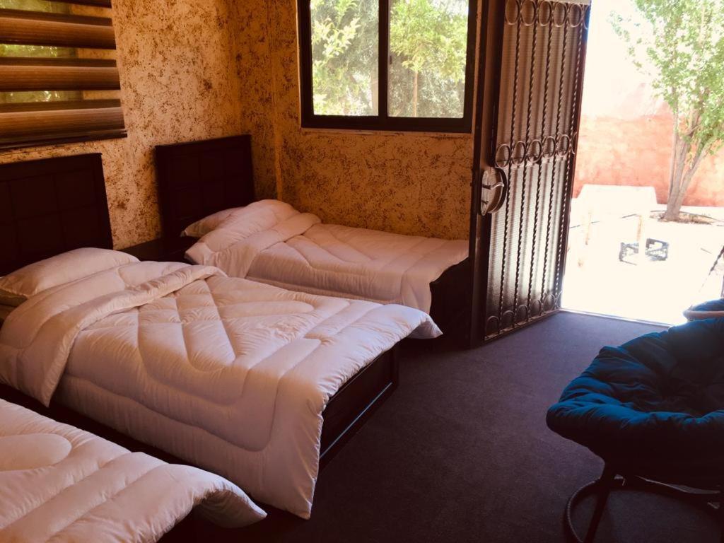 Guest House Attallah Вади Муса Экстерьер фото