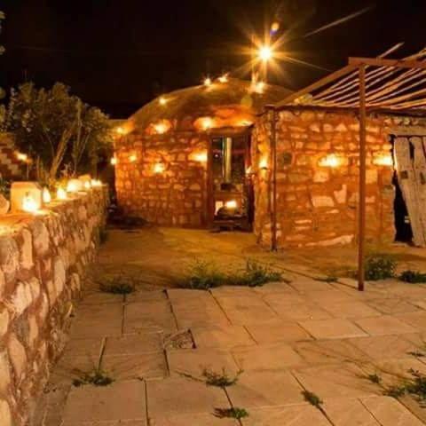Guest House Attallah Вади Муса Экстерьер фото